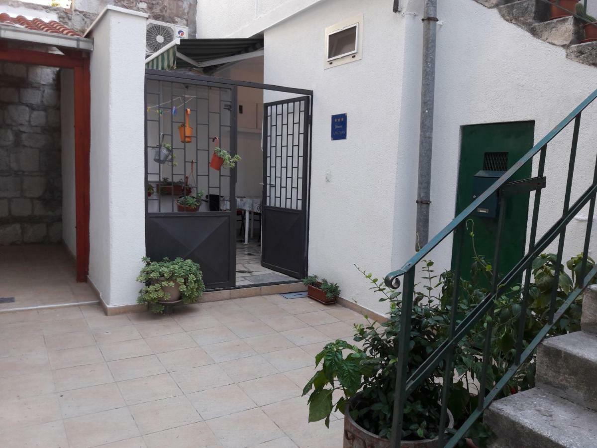 Apartment Vicenco Top Location Split Exterior photo